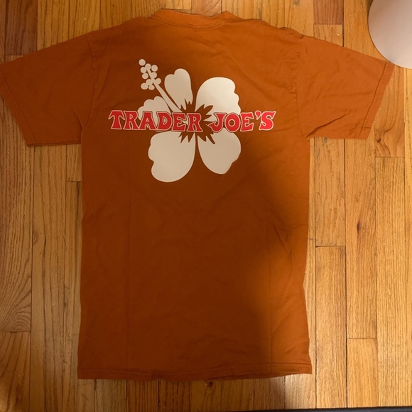 rust orange trader joe’s t-shirt size small - Picture 2 of 4